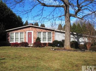 2932 11th Ave SW, Hickory, NC 28602