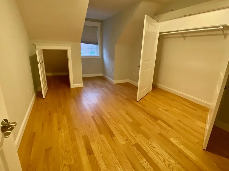 16 Common St #3 — Photo 15