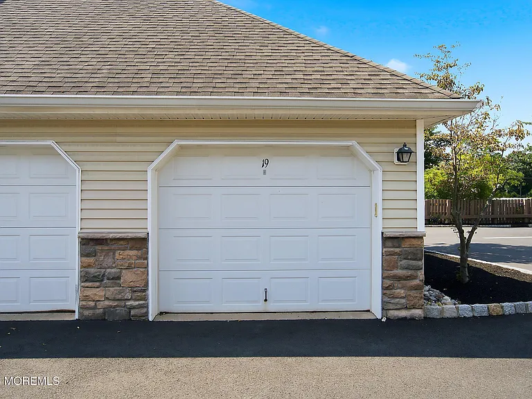 313 Mill Pond Way — Photo 14