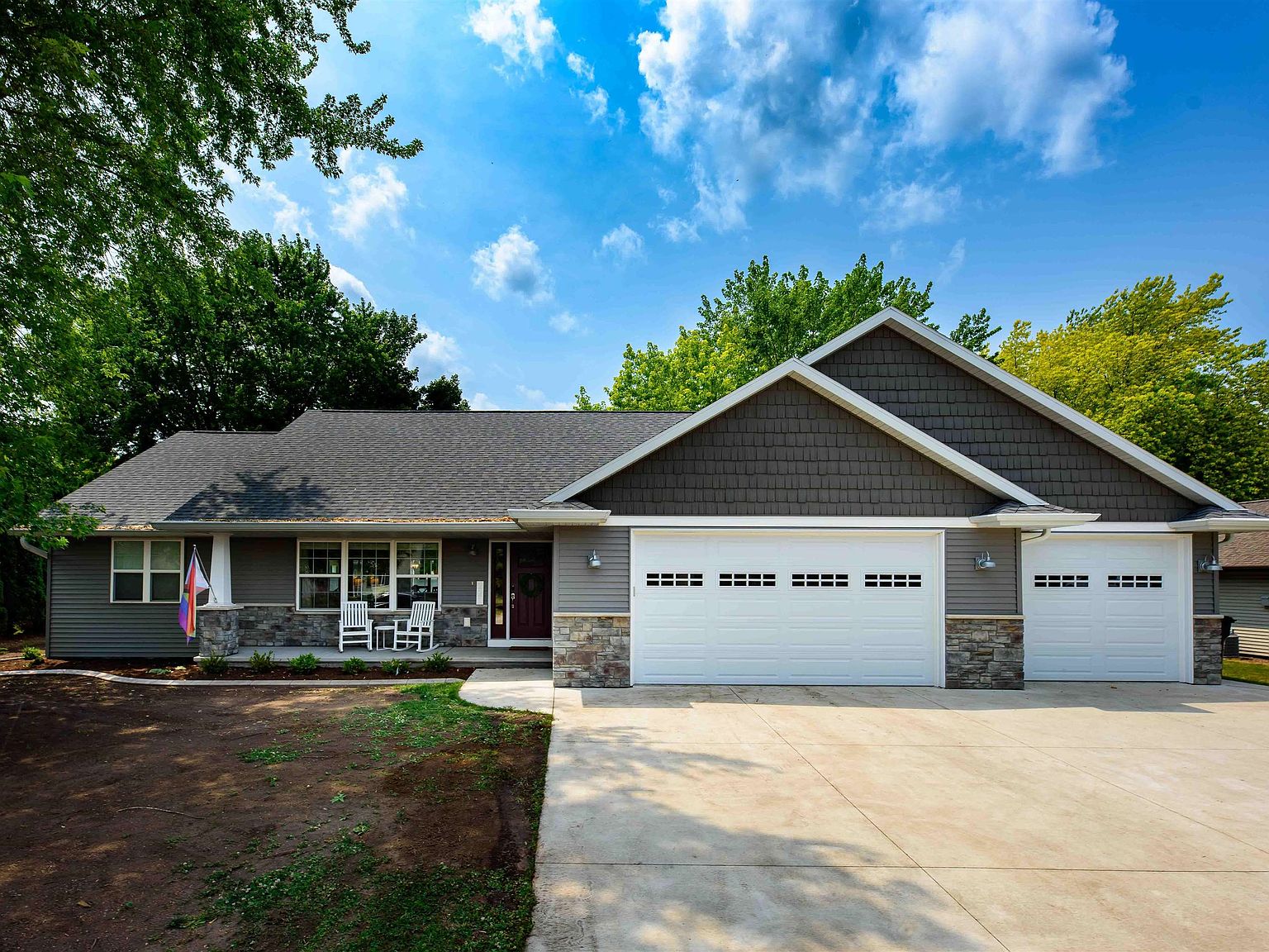 220 N 10th Ave, Winneconne, WI 54986 MLS 50278196 Zillow