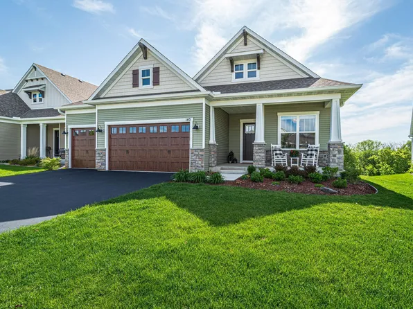 140 Liberty Heights Dr, Chaska, MN 55318