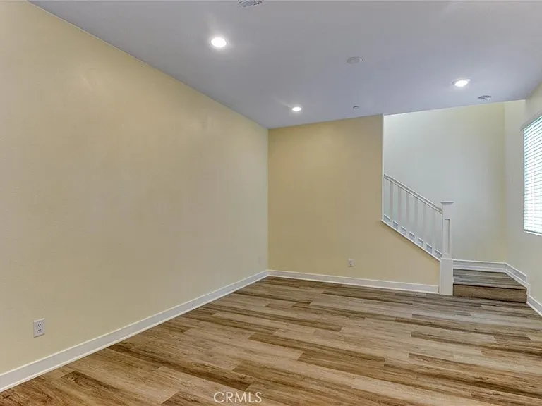 535 Embrook Way — Photo 14