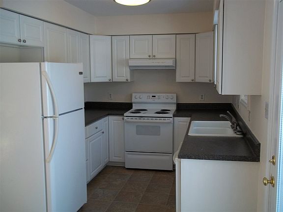 4th image of 106 W Forestwood Dr