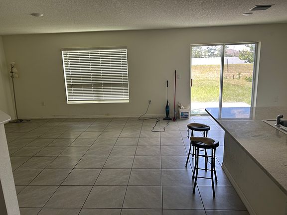5th image of 4051 Autumn Amber Dr