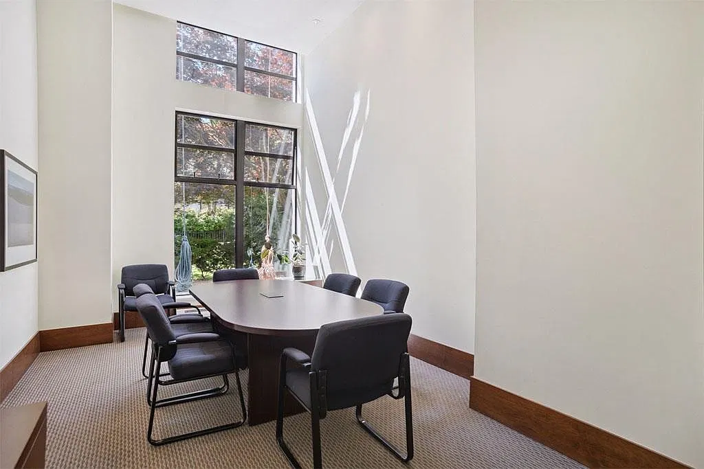 1 bed, 756 sqft, $2,290 — Photo 4