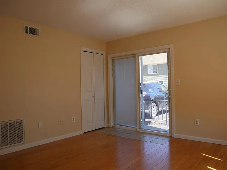 680 N Colony St #15 — Photo 6