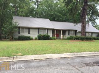204 Lancelot Ln, Dublin, GA 31021