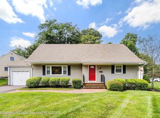 15 Elizabeth Dr, Oceanport, NJ 07757