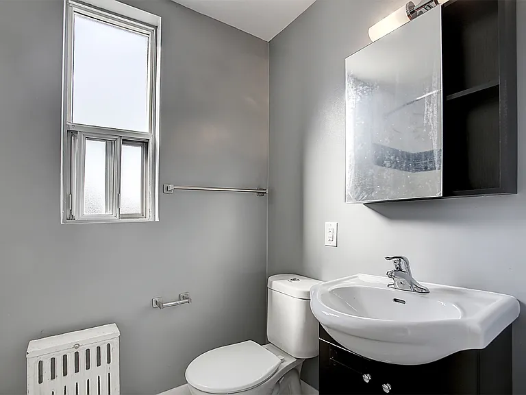 96 Jameson Ave — Photo 9