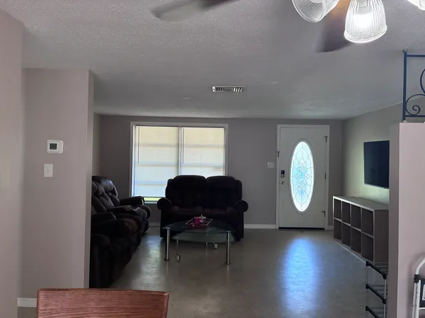 8019 Portage Dr, Port Richey, FL 34668