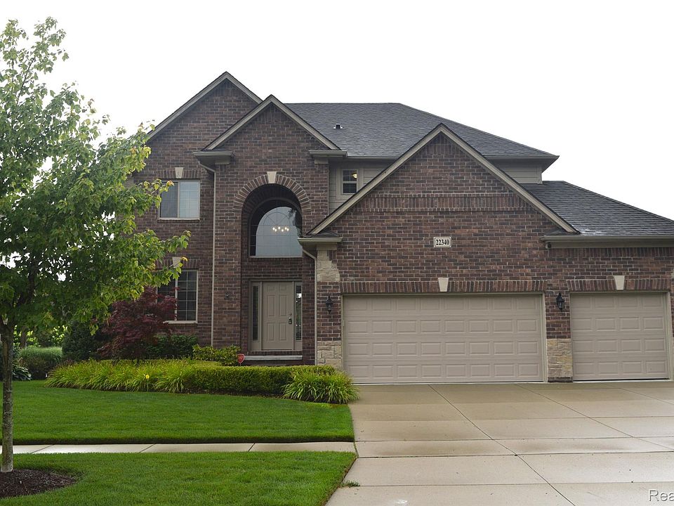 1st image of 22340 Sandalwood Dr
