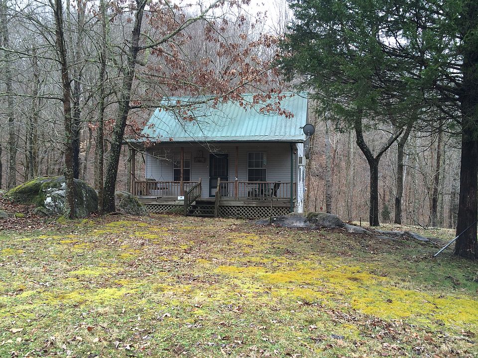 1995 2 BR 900 Sq. Ft.