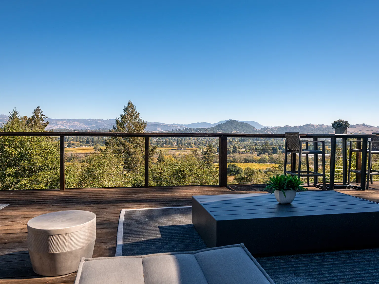 5 bed, 4.5 bath, 2819 sqft, $22,500 — Photo 4