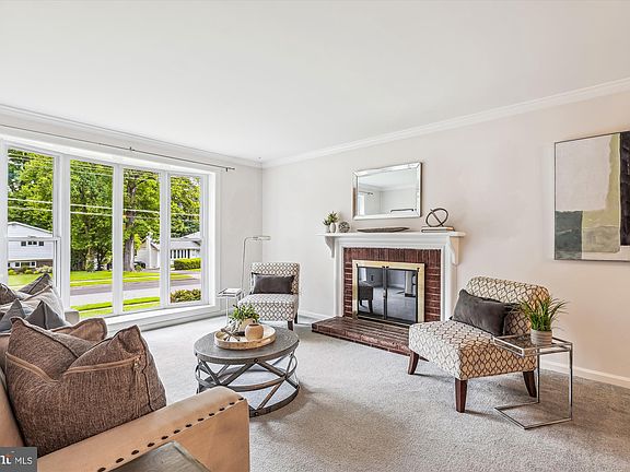 5th image of 3525 Country Hill Dr