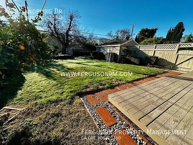 350 Sandburg Dr — Photo 21