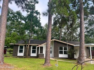5206 Little John St, Pascagoula, MS 39581