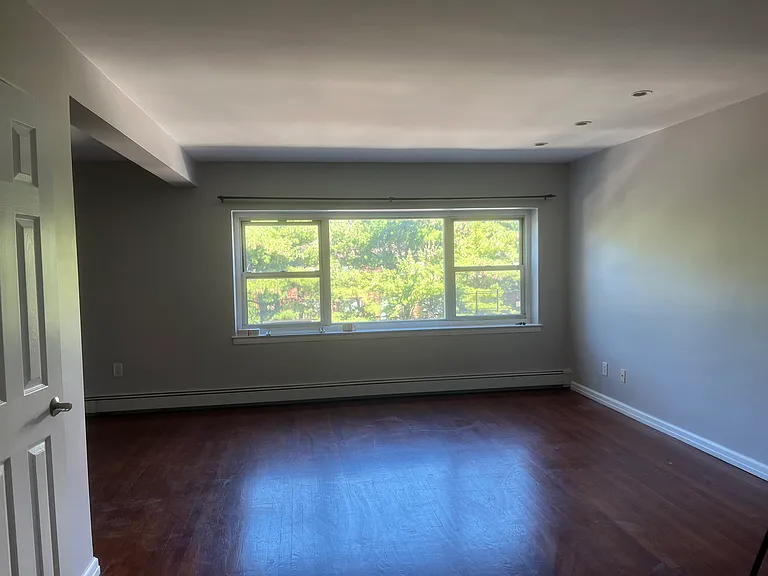 1575 Center Ave — Photo 5