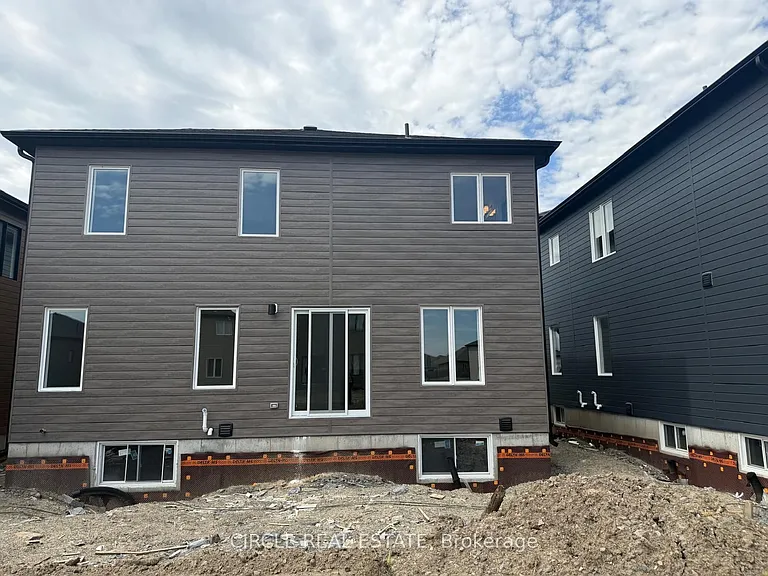 64 Creighton Dr — Photo 6