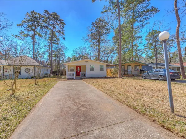 28609 Netawaka Ct, Huntsville, TX 77320