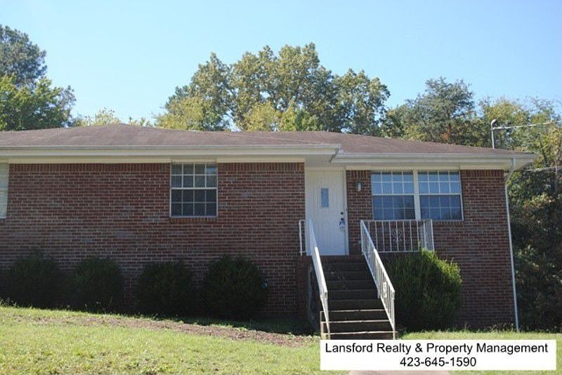 1st image of 4110 Cresthaven Dr APT A