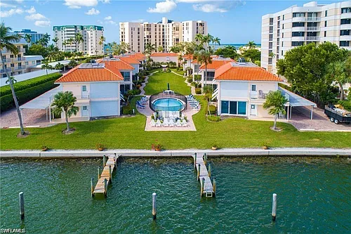 3070 Gulf Shore Blvd N #103 Photo 1