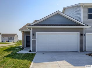 2182 Brandon Ln, Fremont, NE 68025
