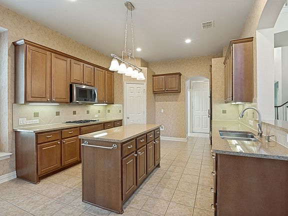 5th image of 2275 Dame Laurel Ln