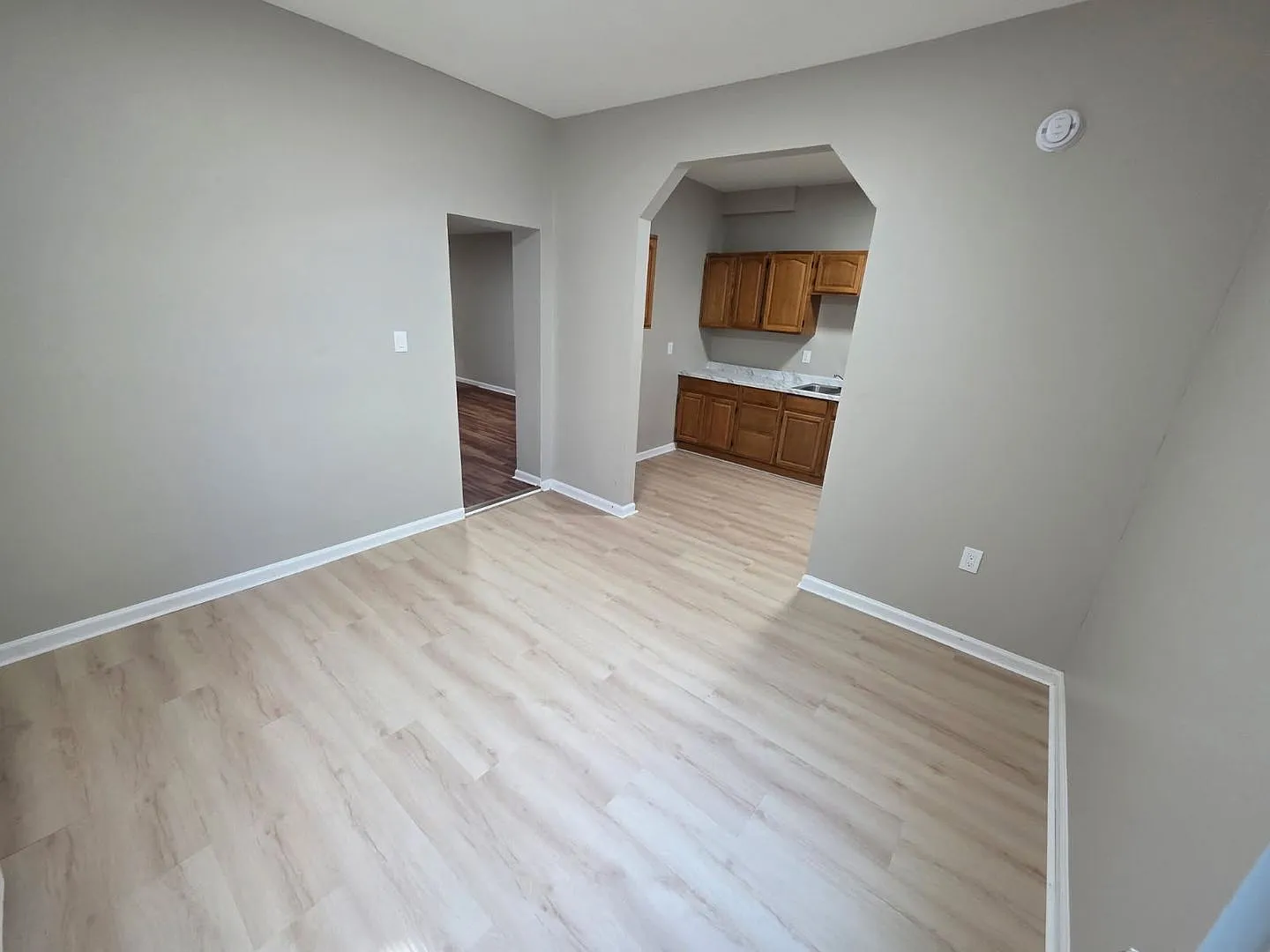 617 W Turner St — Photo 4