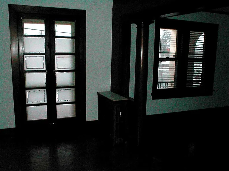 302 W Grand Ave #2 — Photo 5