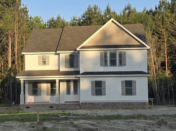 150 Freedom Ridge Dr, Smithfield, NC 27577