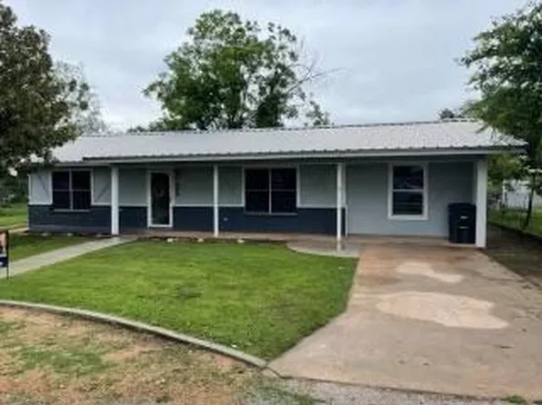 525 Lee St, Mason, TX 76856