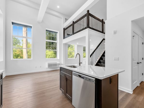 315 Railroad Ave #106