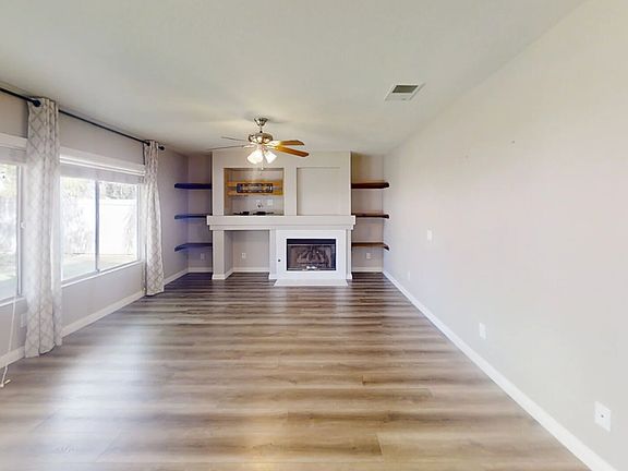 5th image of 3142 Geranium Way