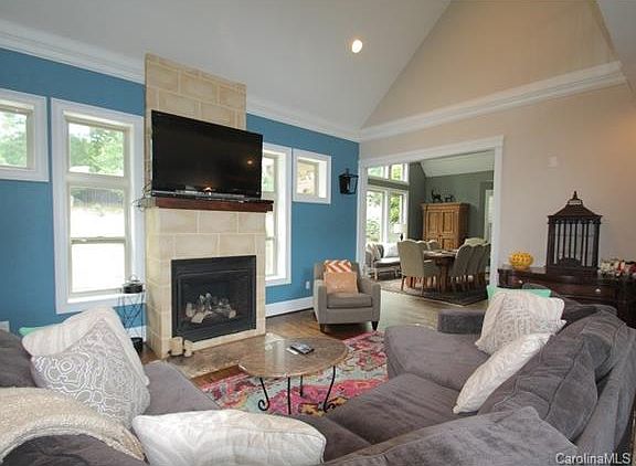 4th image of 137 Pine Mist Dr