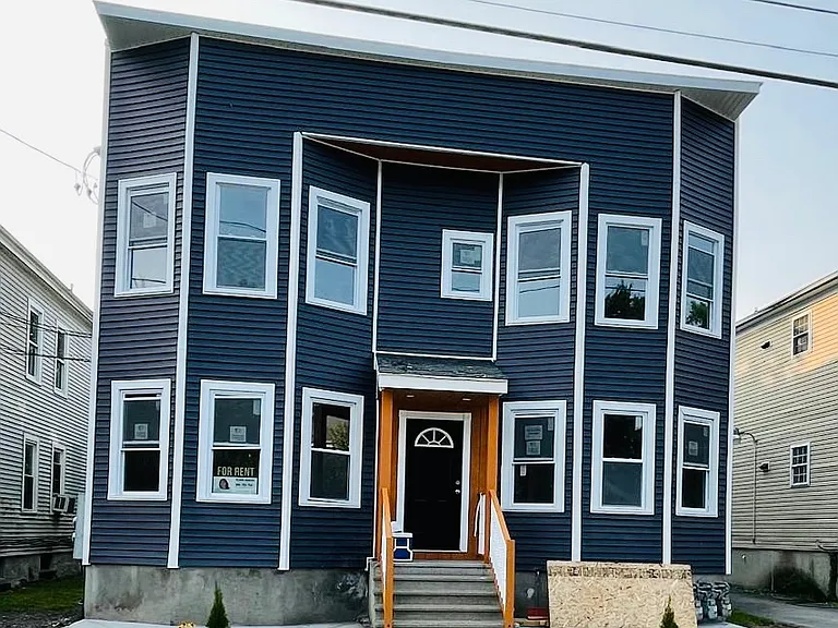 8 Morgan Ave #4 — Photo 1