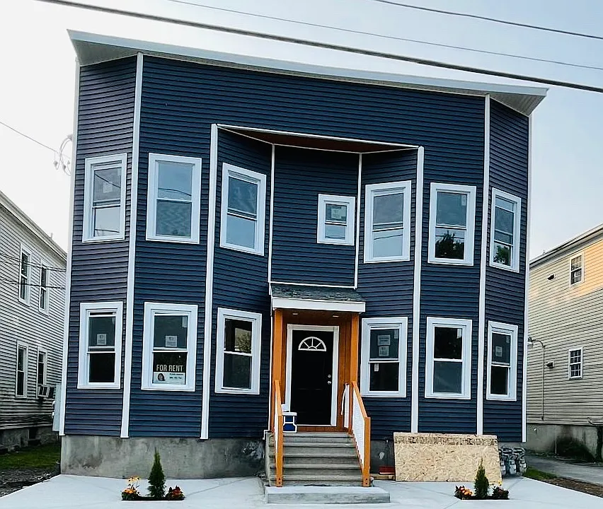 8 Morgan Ave #4