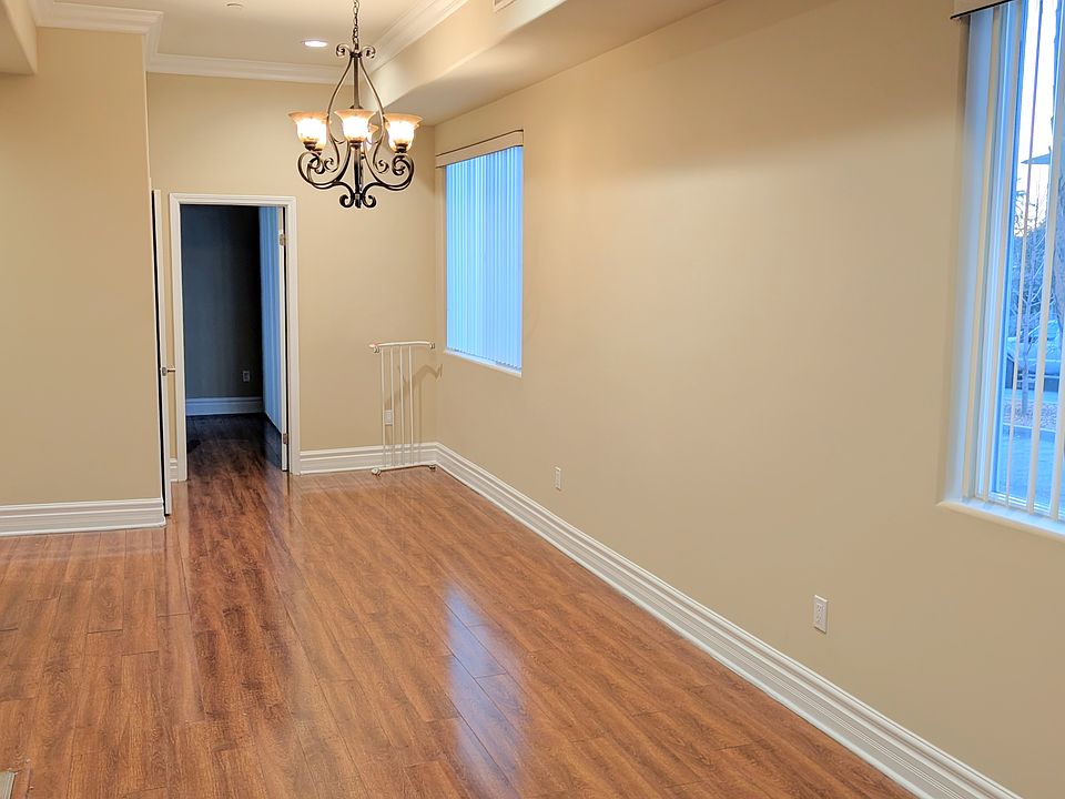 1st image of 1211 N Glenoaks Blvd