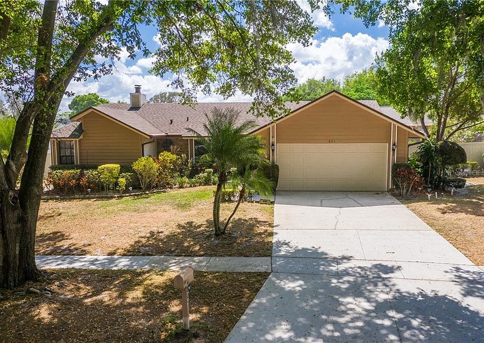 1st image of 805 Rosemere Cir