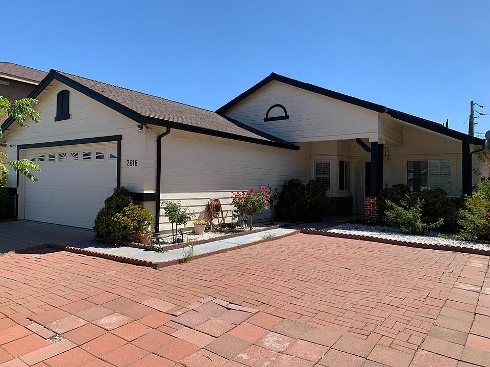 1st image of 2618 Dry Creek Way