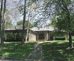 1st image of 1006 Deer Park Ct