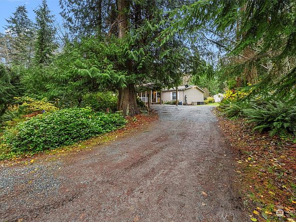 4th image of 2417 E Sanctuary Lane