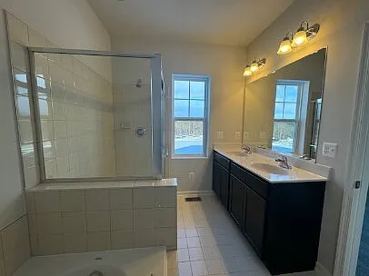 156 Heyford Dr #1 — Photo 8