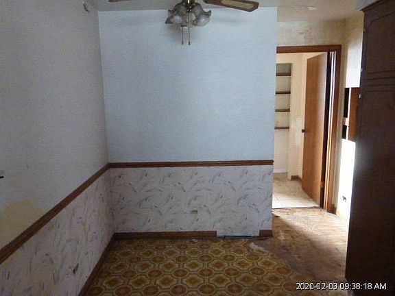 5th image of 9349 Tulley Ave