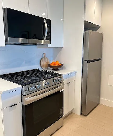 93 Morgan St #8B — Photo 10