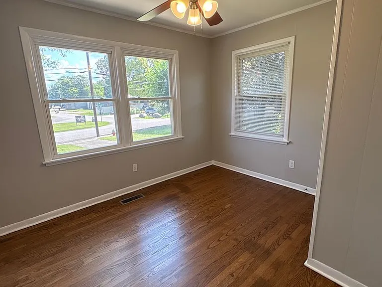 408 S Jefferson Street — Photo 10