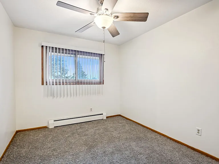 Unity View Apartments - 476 75th Ave NE — Photo 13