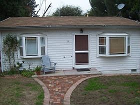 1st image of 10929 Scoville Ave