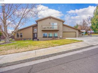 315 E Carter Dr, Hermiston, OR 97838