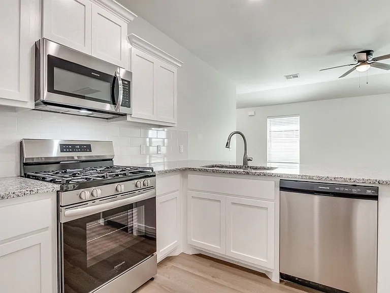 11505 Mackenzie Way — Photo 21