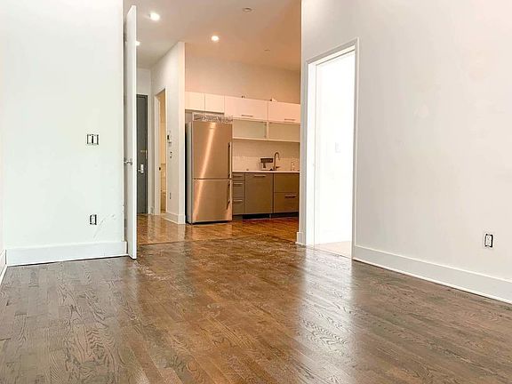 4th image of 230 E 124th St APT 2C